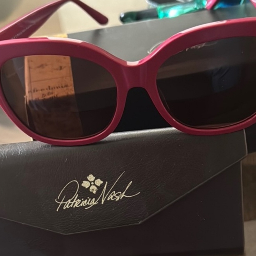 Patricia Nash Pink/red Quality Made Sunglasses, NWOT